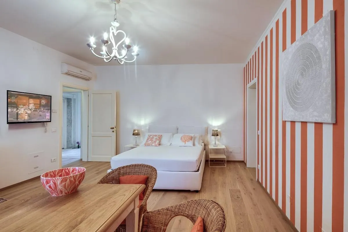 Rambaldi Apartments In Casa Nr 6 With Shared Terrace 巴多利诺